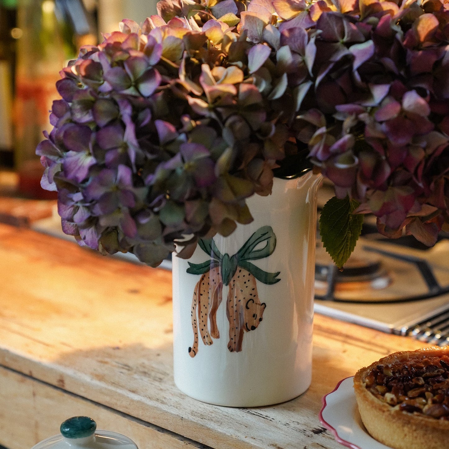Anna + Nina Hanging Leopard Vase