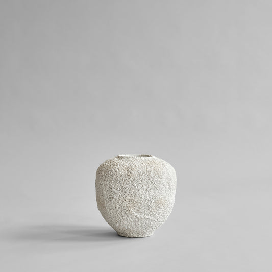 101 Copenhagen - Sunao Vase, Medio