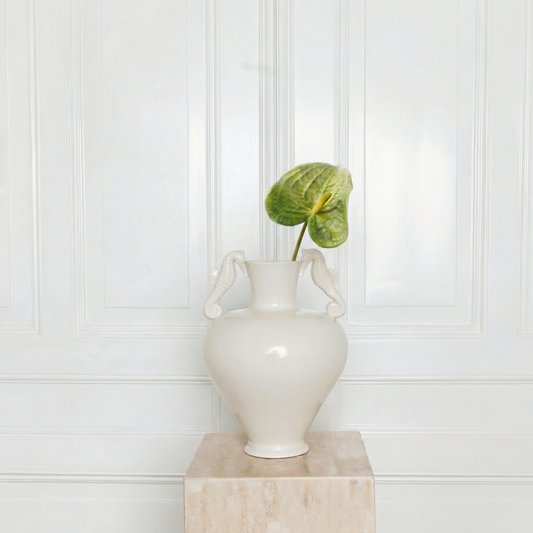 Modern green Anthurium flower - Realistic glossy silk flamingo lily - Atelier Verden